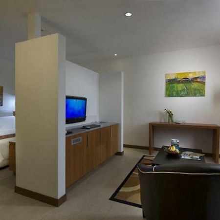 Gloria Swiss Hotel & Apartment Sandakan Esterno foto