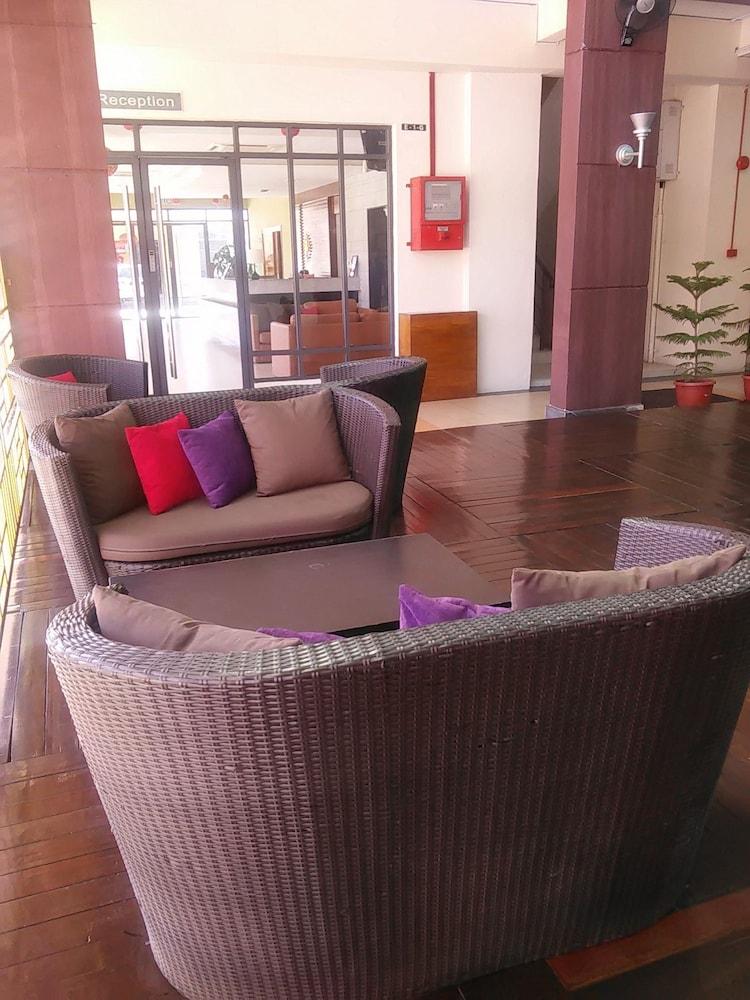 Gloria Swiss Hotel & Apartment Sandakan Esterno foto