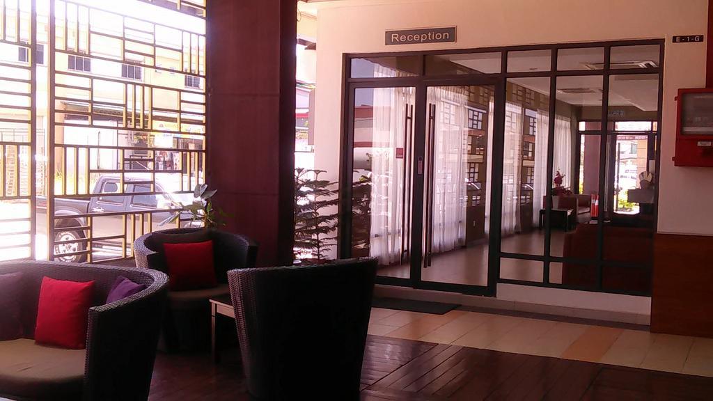 Gloria Swiss Hotel & Apartment Sandakan Esterno foto