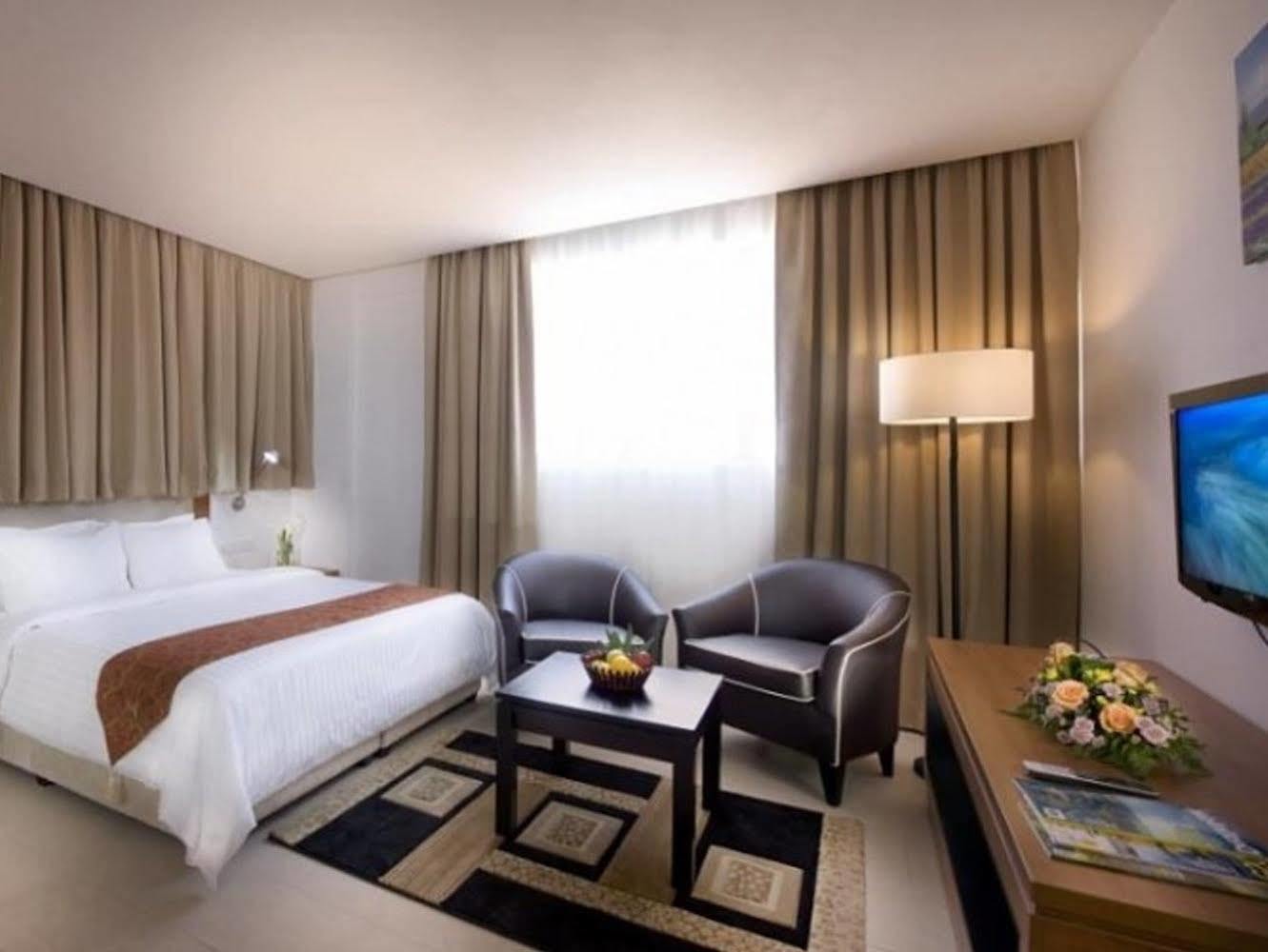 Gloria Swiss Hotel & Apartment Sandakan Esterno foto