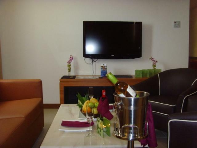 Gloria Swiss Hotel & Apartment Sandakan Esterno foto